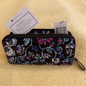 Vera Bradley Microfiber RFID Georgia Wallet